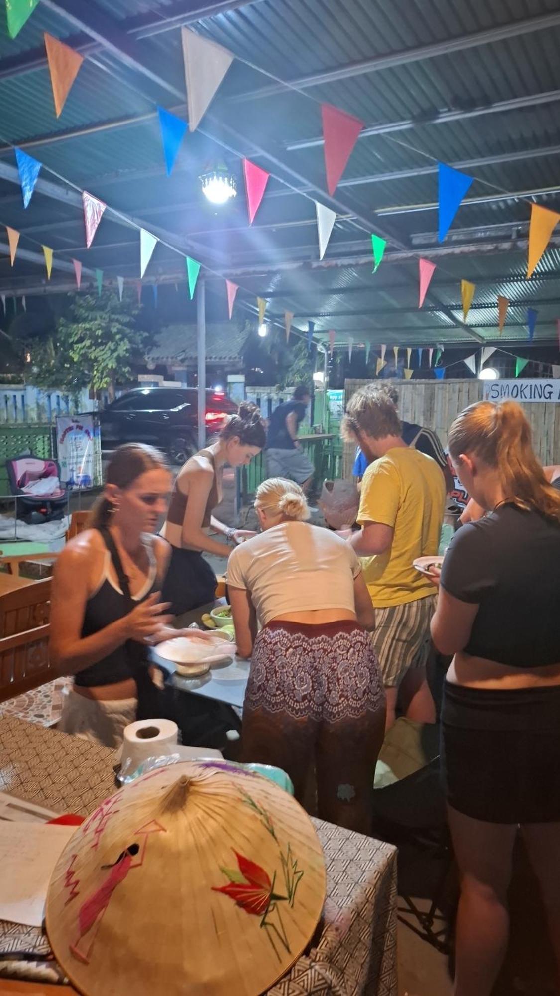Topp Stay Hostel 拜县 外观 照片